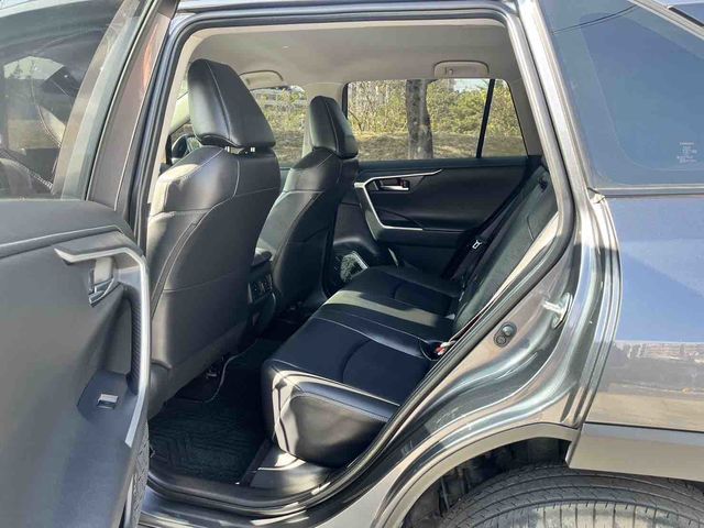 RAV4 2.0  第9張相片