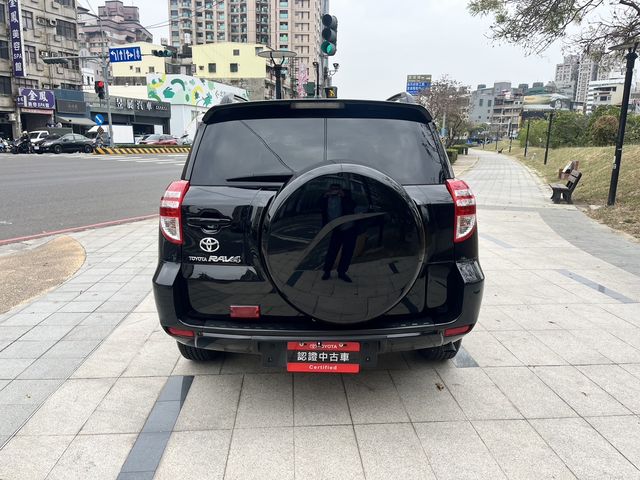 RAV4 2.4 2WD  第6張相片