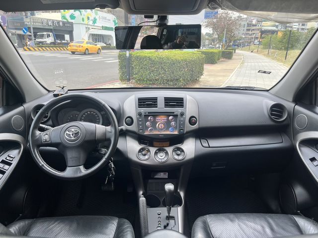 RAV4 2.4 2WD  第7張相片