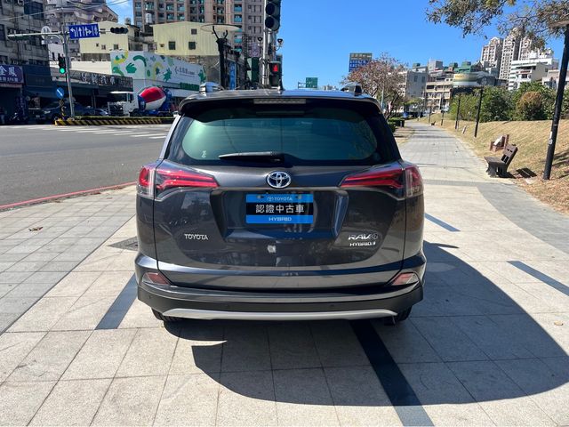 RAV4 2.5 HV  第6張相片