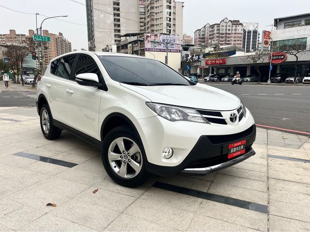 RAV4 2.0  第3張相片