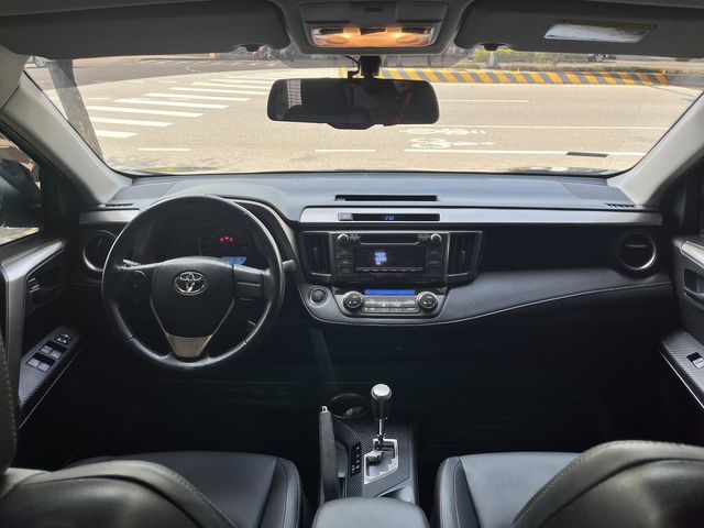 RAV4 2.0  第7張相片