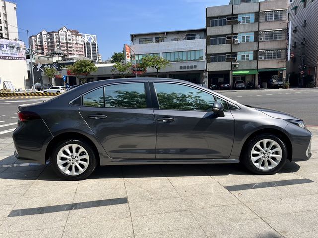 ALTIS 1.8  第4張相片