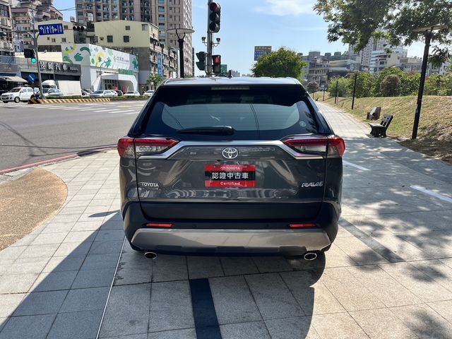 RAV4 2.0  第6張相片
