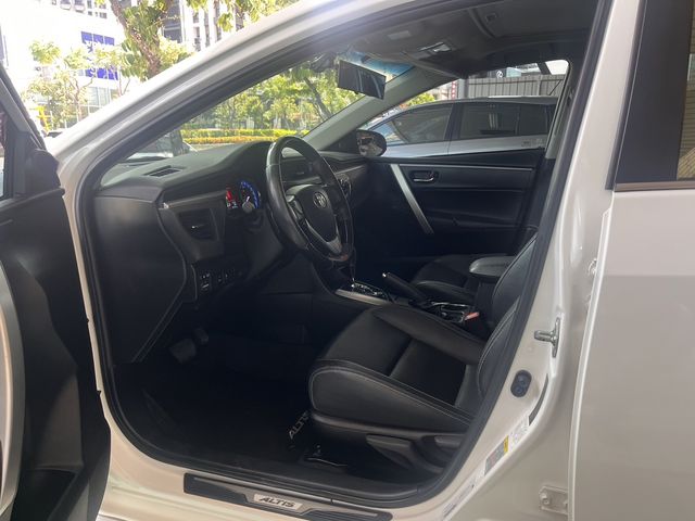 ALTIS 1.8  第8張相片
