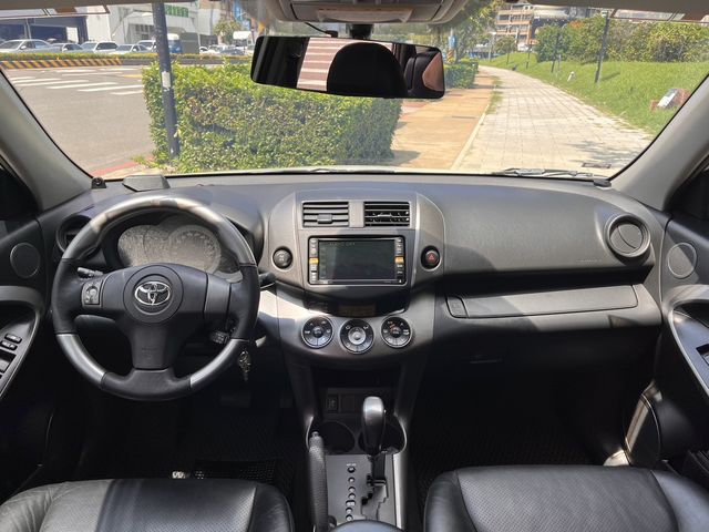 RAV4 2.4 4WD  第7張相片