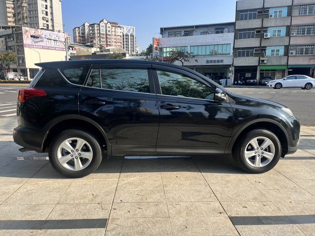 RAV4 2.0  第4張相片