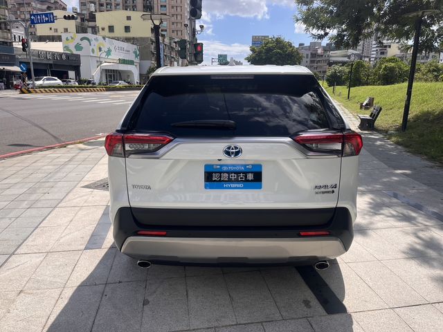 RAV4 2.5 HV  第6張相片