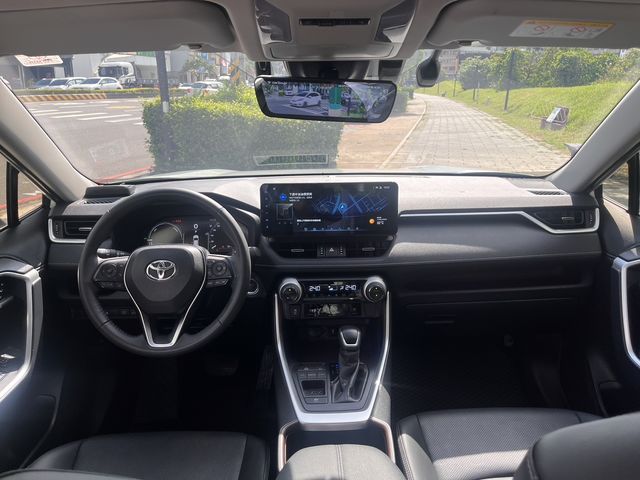 RAV4 2.5 HV  第7張相片