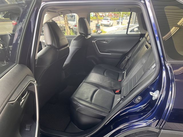 RAV4 2.5HV 4WD  第9張相片