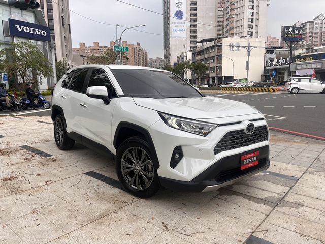 RAV4 2.0  第3張相片
