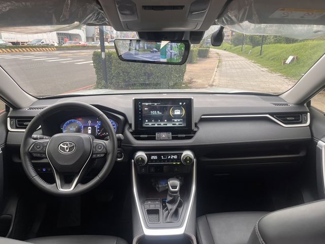 RAV4 2.0  第7張相片