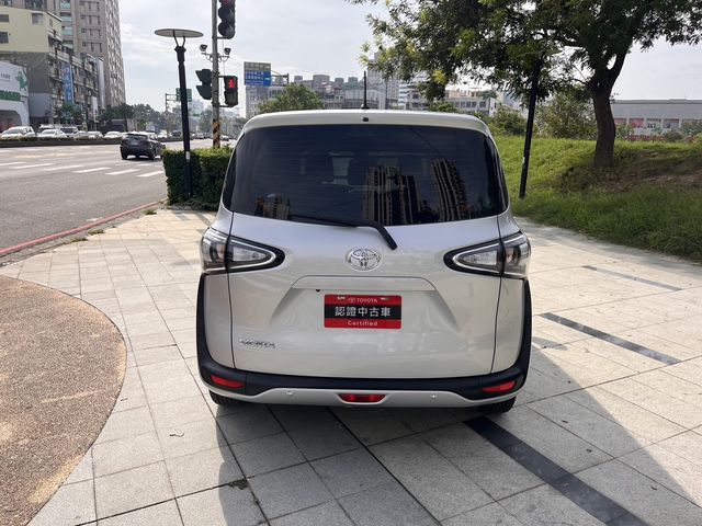 SIENTA 1.8  第6張相片
