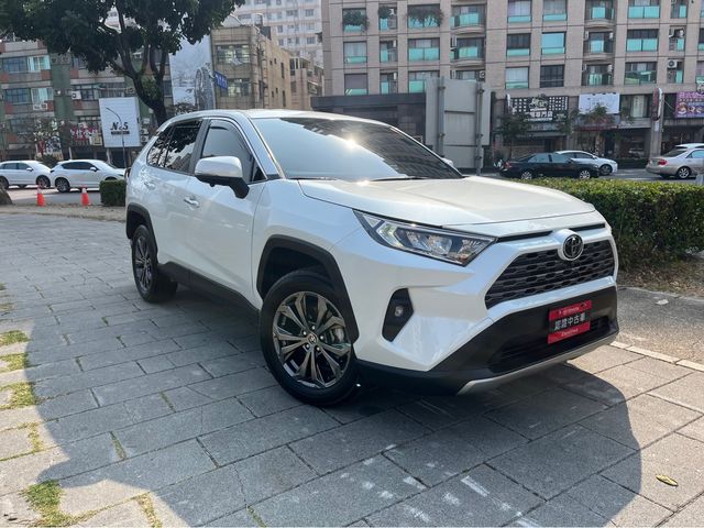 RAV4 2.0  第3張相片