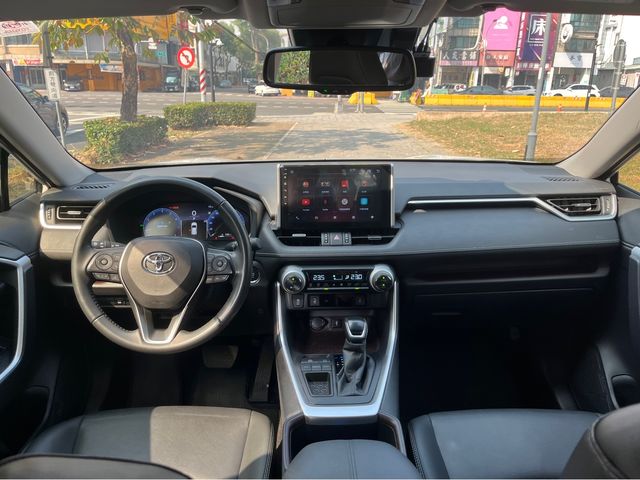 RAV4 2.0  第7張相片