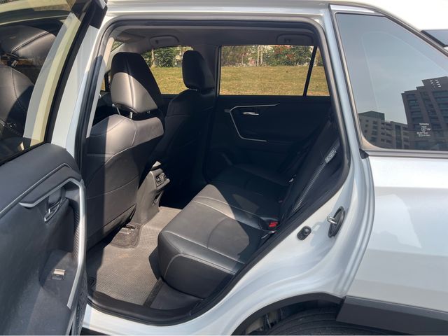 RAV4 2.0  第9張相片