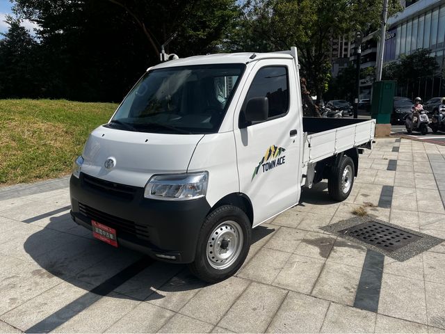 TOWN ACE 1.5  第1張相片