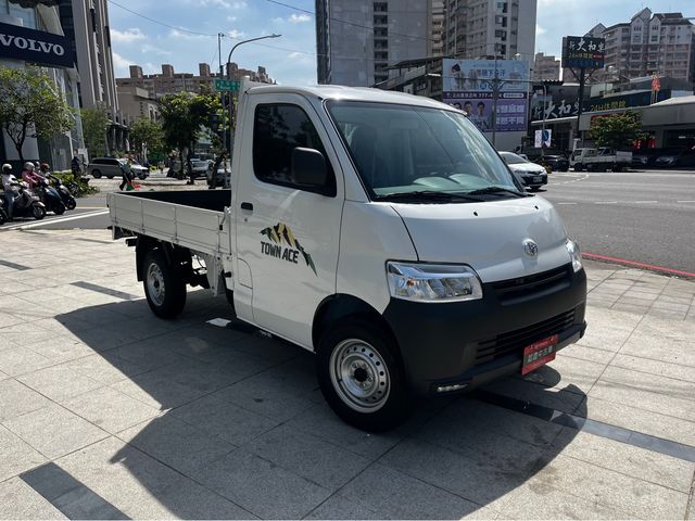 TOWN ACE 1.5  第3張相片