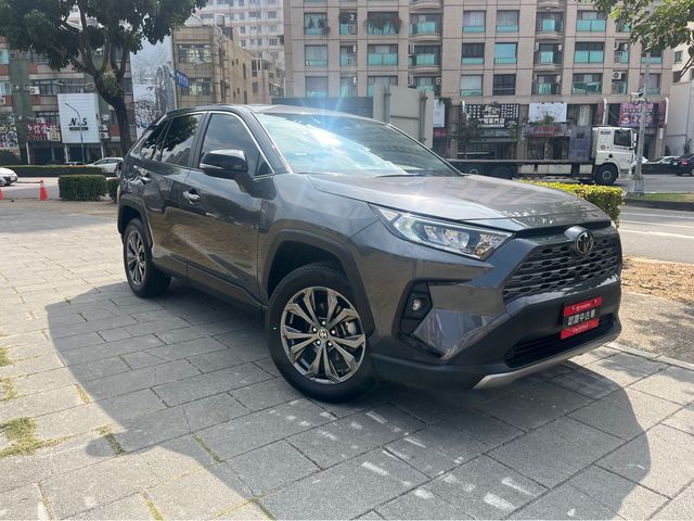 RAV4 2.0  第3張相片