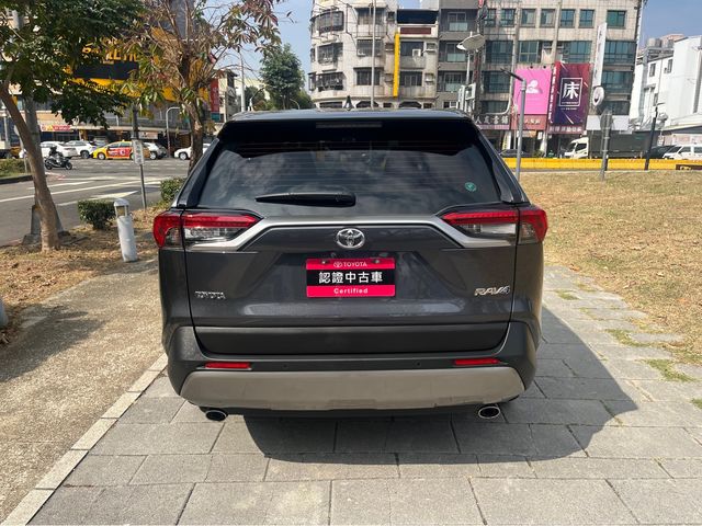 RAV4 2.0  第6張相片