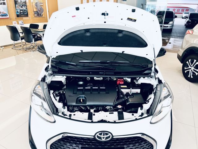 SIENTA 1.8  第10張相片