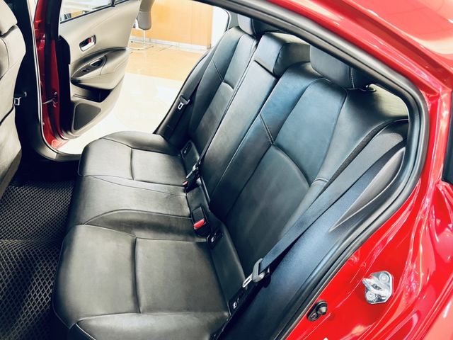 ALTIS 1.8  第9張相片
