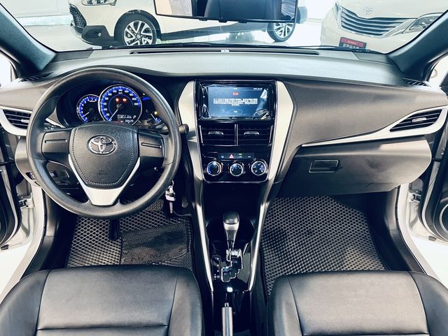 YARIS 1.5  第7張相片