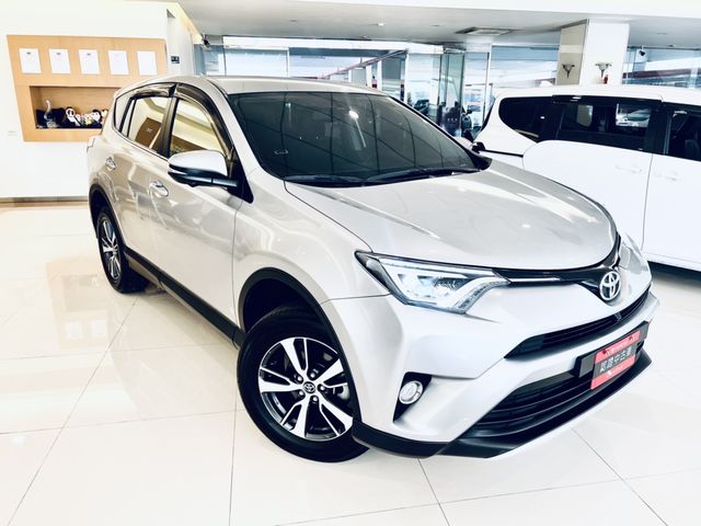 RAV4 2.0  第3張相片