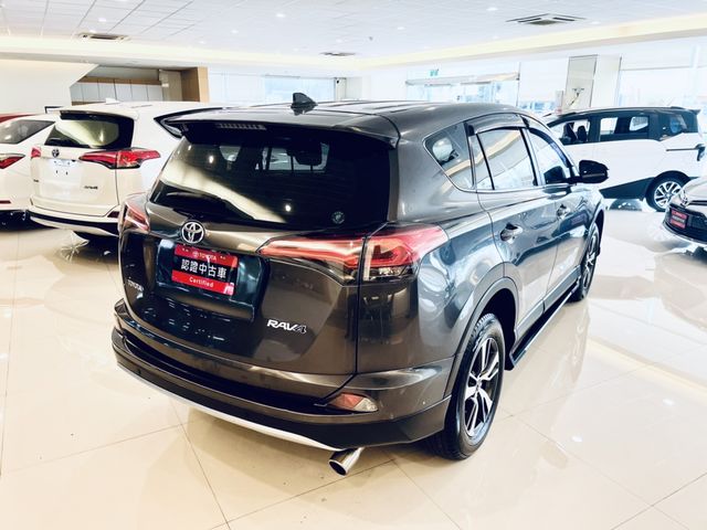 RAV4 2.0  第5張相片