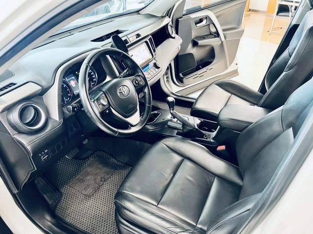 RAV4 2.0  第8張相片
