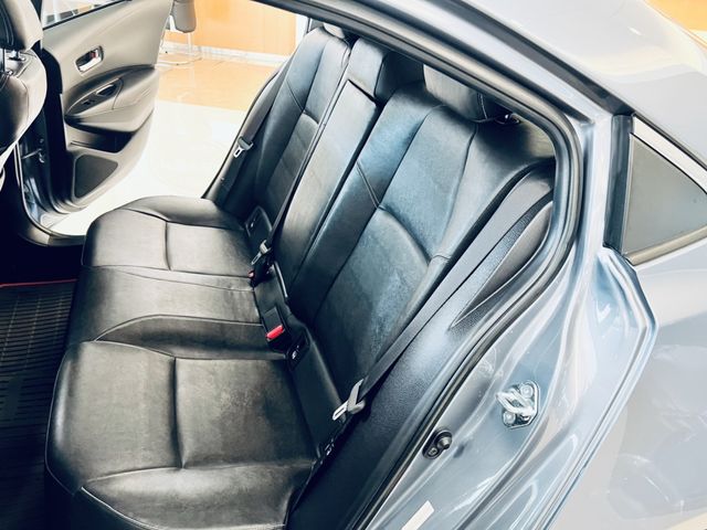 ALTIS 1.8  第9張相片
