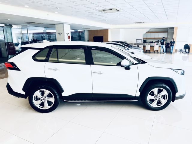 RAV4 2.0  第4張相片