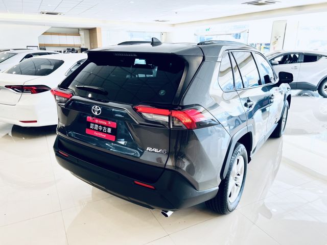 RAV4 2.0  第5張相片