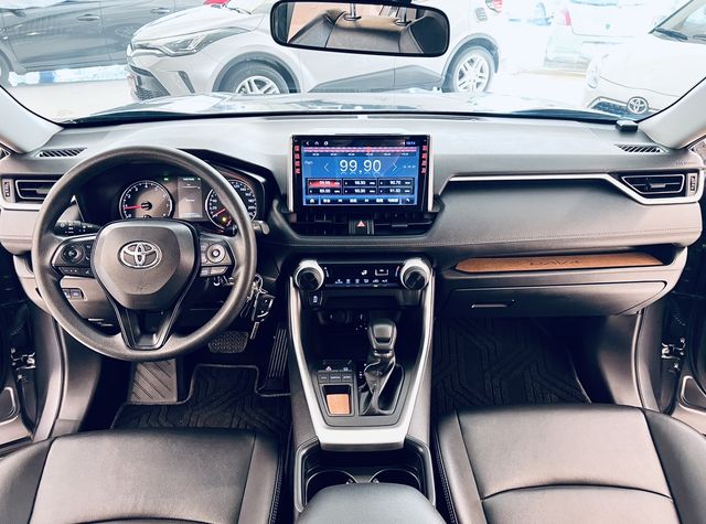 RAV4 2.0  第7張相片
