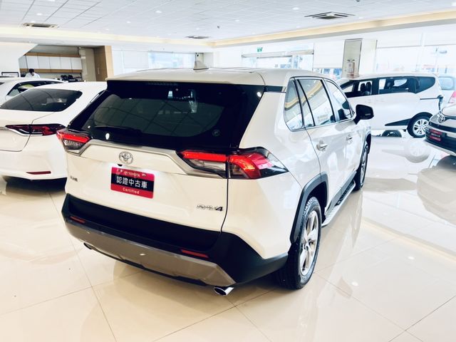 RAV4 2.0  第5張相片
