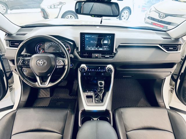 RAV4 2.0  第7張相片