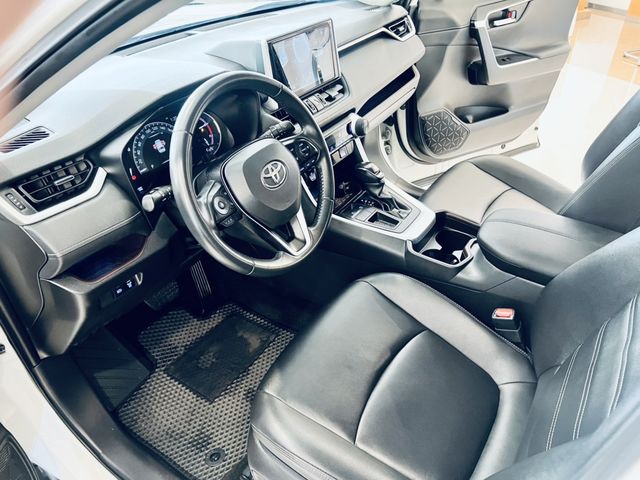 RAV4 2.0  第8張相片