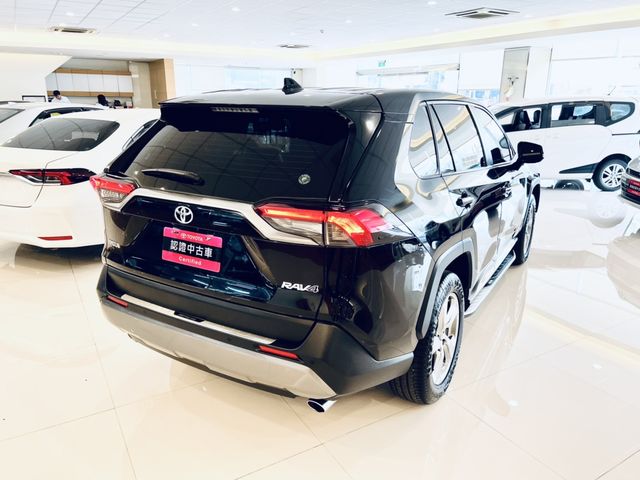 RAV4 2.0  第5張相片