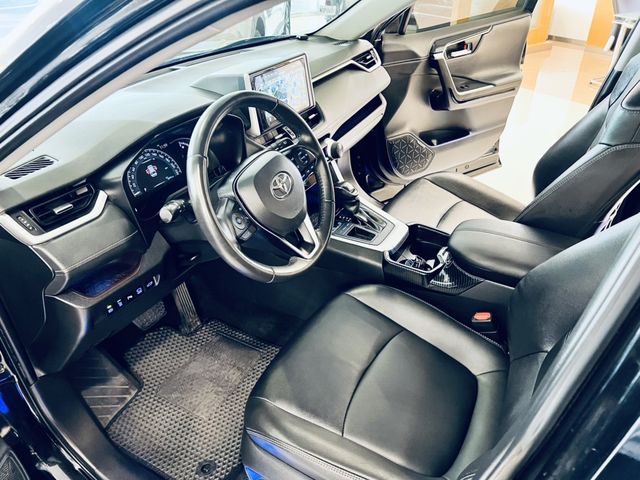 RAV4 2.0  第8張相片