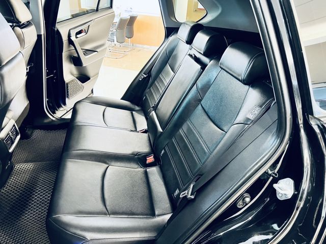 RAV4 2.0  第9張相片