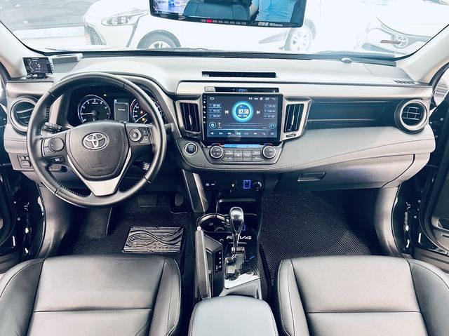 RAV4 2.5  第7張相片