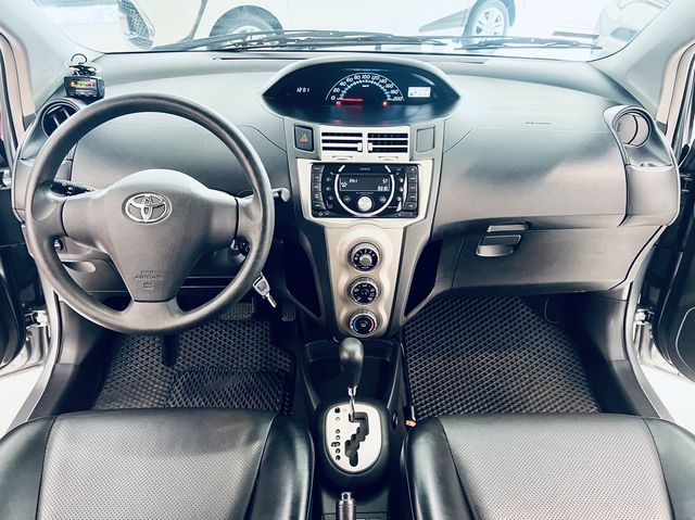 YARIS 1.5  第7張相片