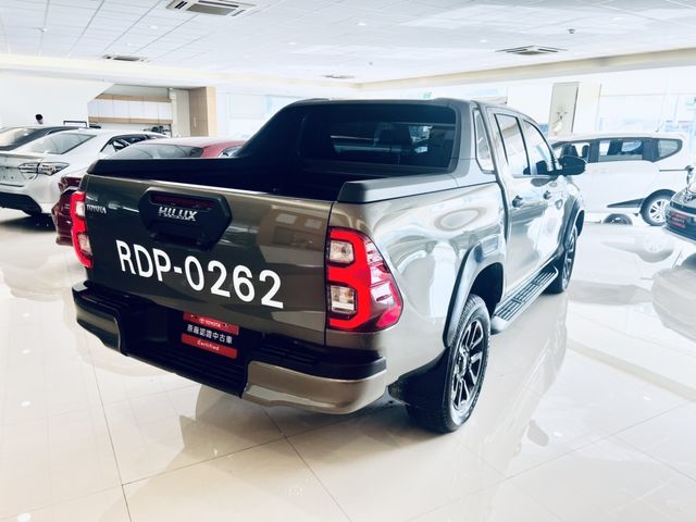 HILUX 2.8  第5張相片