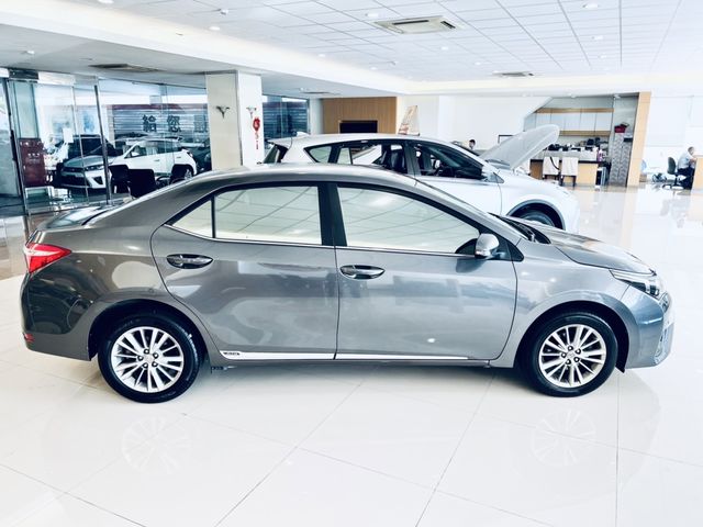 ALTIS 1.8  第4張相片