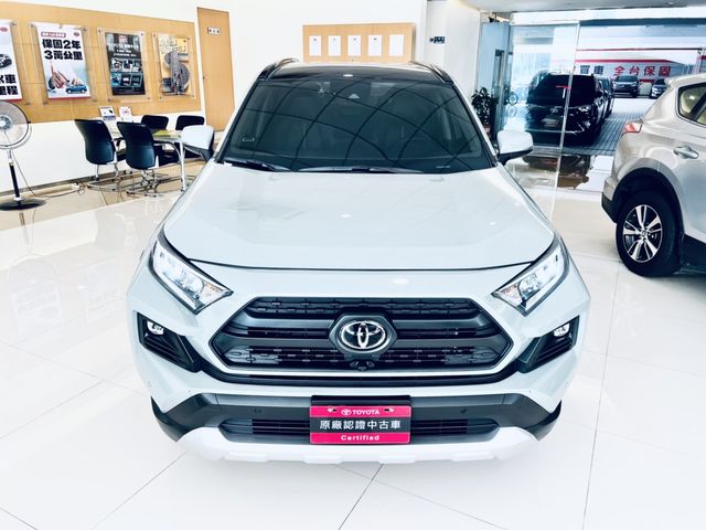 RAV4 2.0  第2張相片