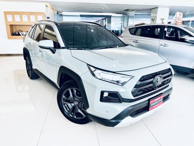 RAV4 2.0  第3張相片