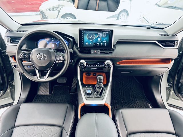 RAV4 2.0  第7張相片