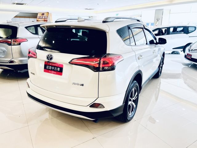 RAV4 2.0  第5張相片