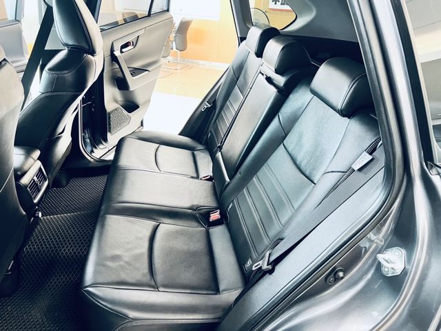 RAV4 2.0  第9張相片
