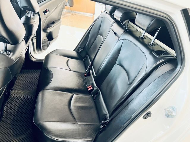PRIUS 1.8  第9張相片